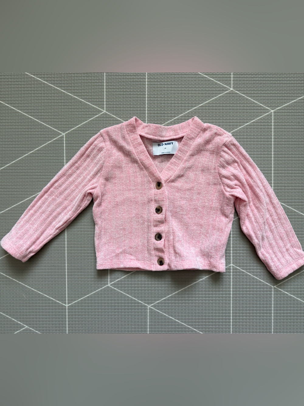Old Navy|Baby girl/toddler Light Pink Ribbed Button-Front Cardigan,Soft size 3T⢠- Picture 2 of 4